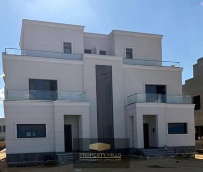 4 Bedroom Twin House for Sale in Sheikh Zayed, Giza - ea528906-a182-483c-994e-4edad4b38aaf. jpeg