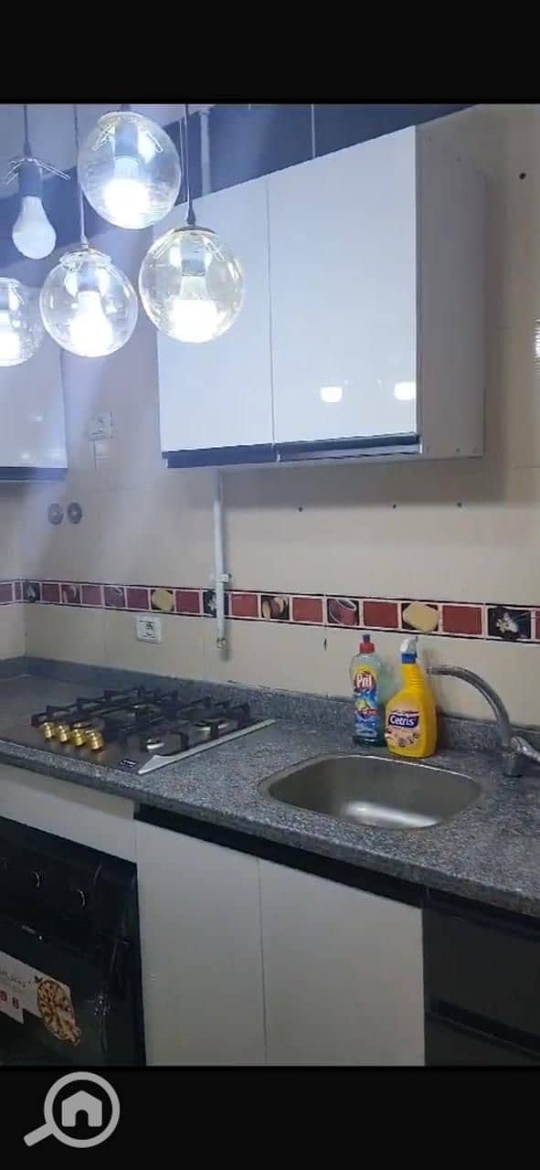 4 0f9ecbb3-1e44-4419-aad7-cc8ff66070b4. jpg