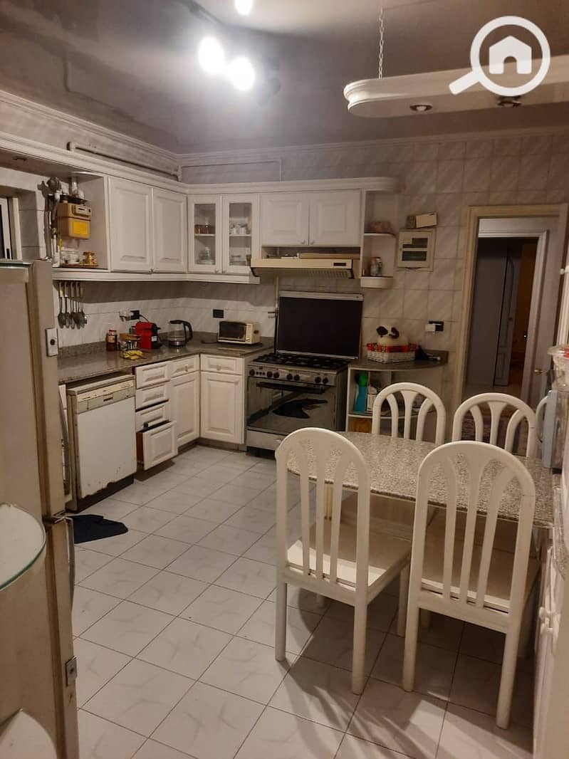 8 0ee101f1-384e-4c00-a3a1-0a5ea5d91845. jpeg