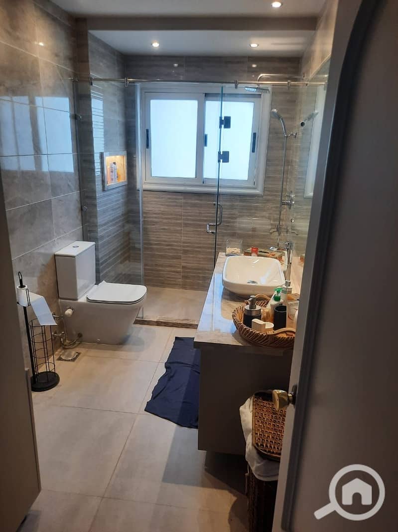 9 d9b8564c-4df9-4682-9d82-6c5d691818ee. jpeg