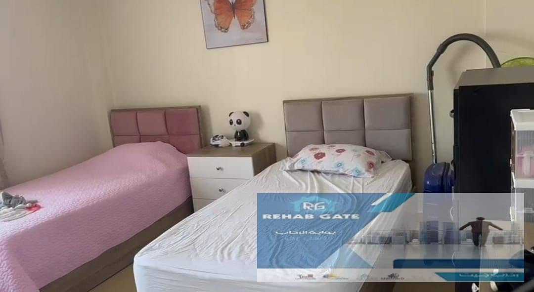 8 76a101ac-bdfb-43cf-96ad-a8adc60b2966. jpg