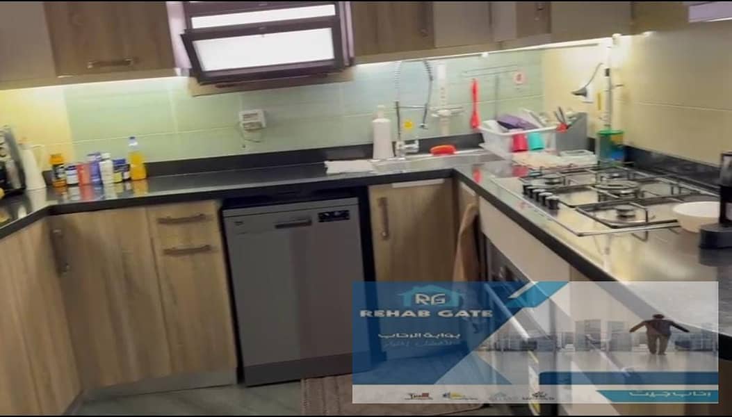 13 51278330-0f6a-4f55-8c3c-b798b5e30115. jpg