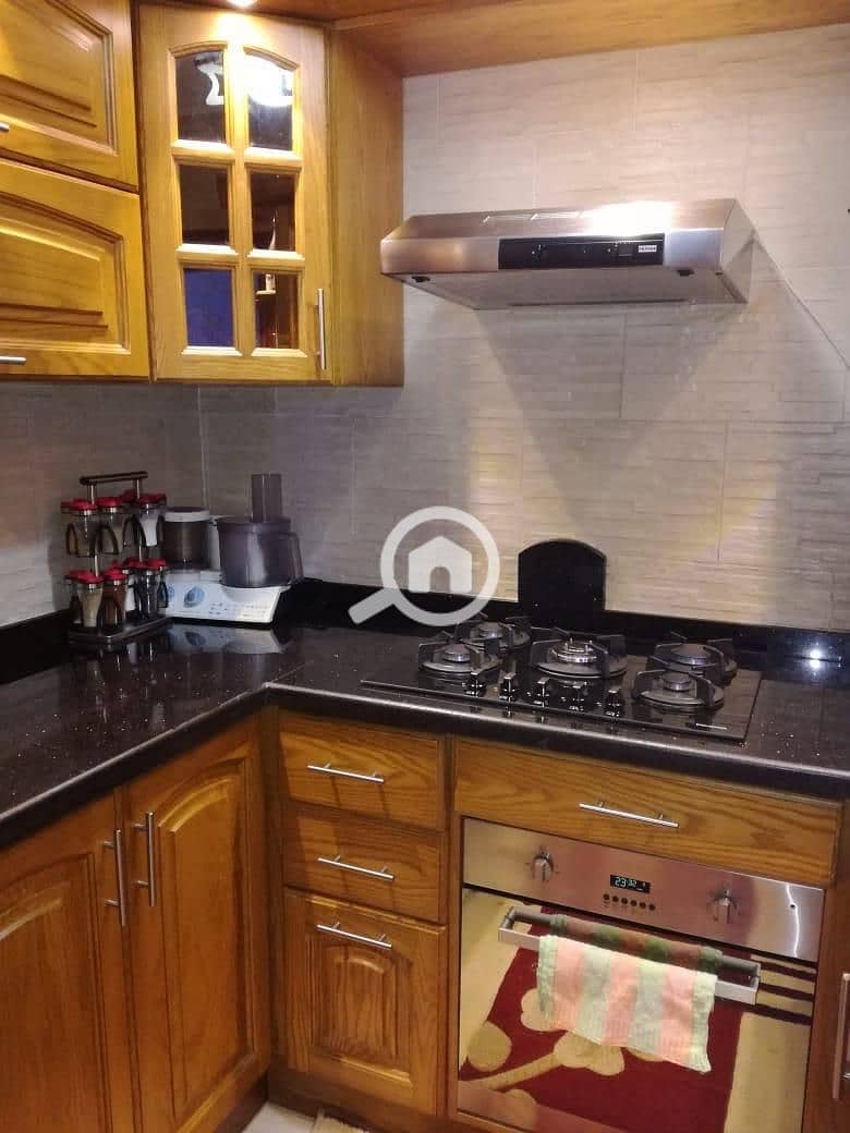 3 3d8dd0fc-d571-47fe-8274-42714765eb0c. jpg