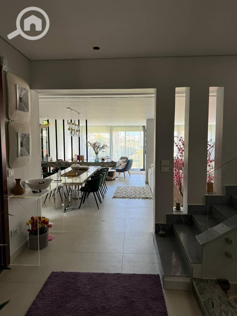 10 94204649-4401-4df5-9080-c08e8295c32c. jpg