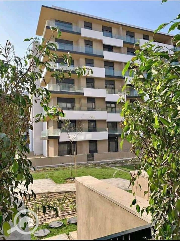 4 0384749e-3051-4a7d-a784-cb71e7f36259. jpg