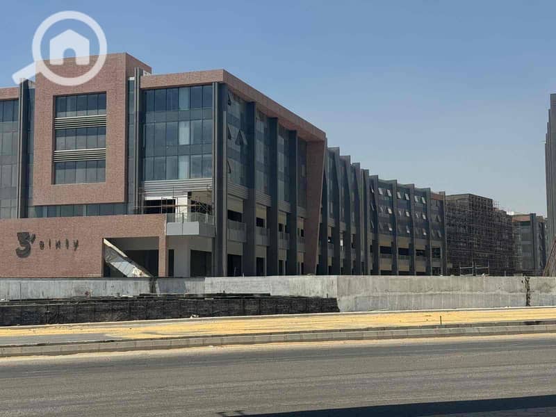 2 047b4fb1-8d67-4883-87cb-2a7308d9262a. jpg