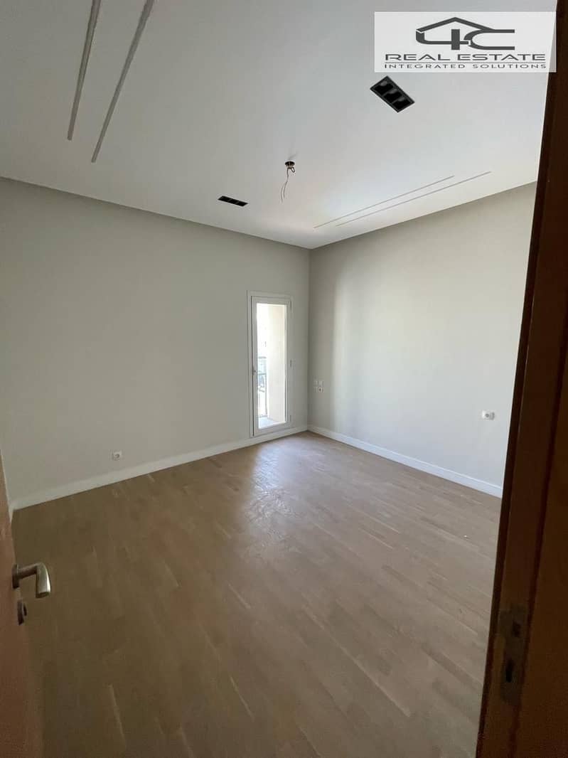 4 WhatsApp Image 2025-11-11 at 15.01. 00 (2). jpeg