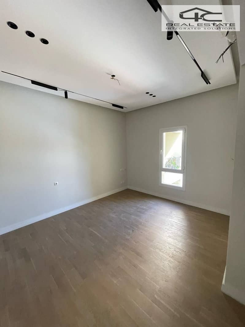 6 WhatsApp Image 2025-11-11 at 15.00. 59 (2). jpeg