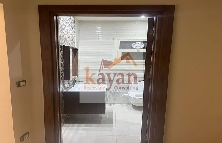 12 WhatsApp Image 2025-11-04 at 10.57. 09 (1). jpeg