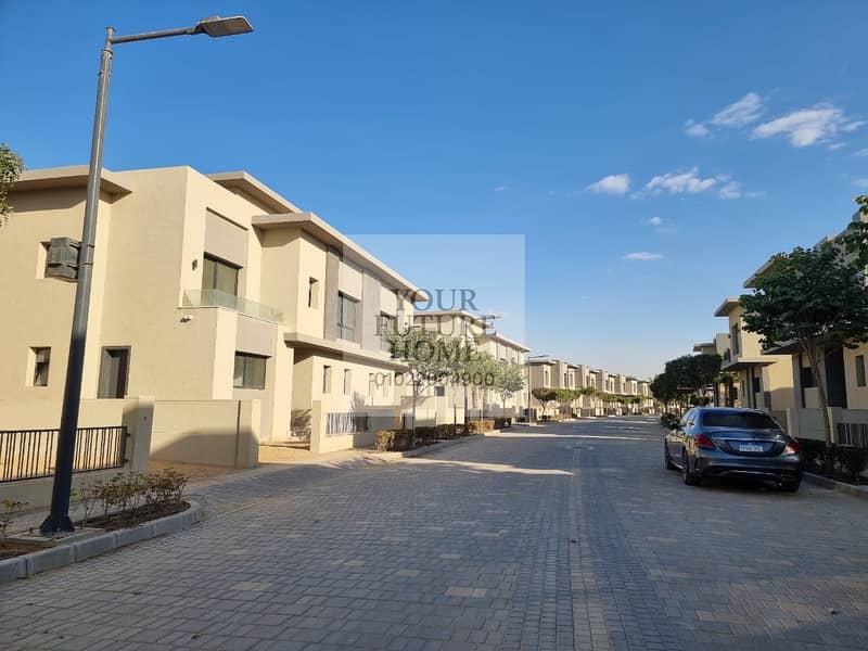 8 a0940438-94a9-4270-ae7b-d618bbd4c059. jpg