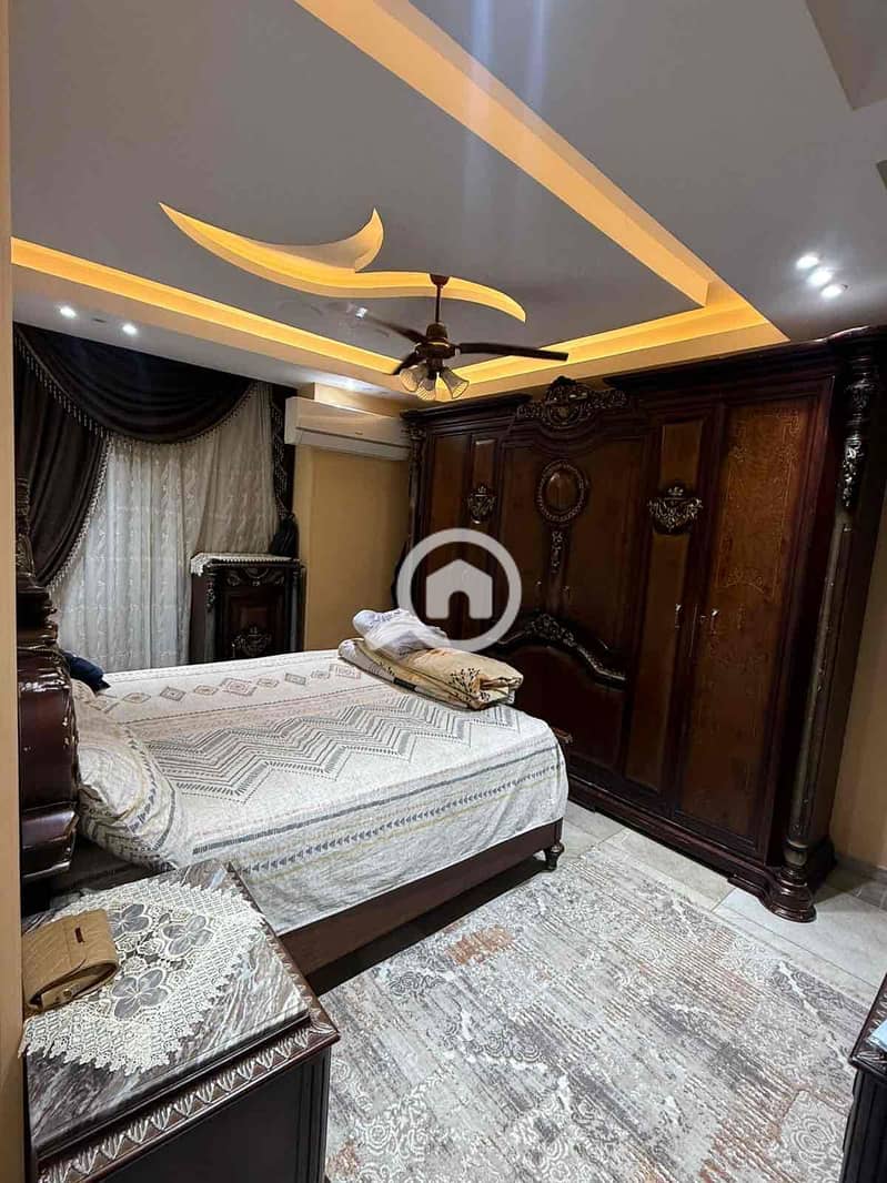 14 4bd6aaf4-0b5d-48b2-a61d-510aa34828ee. jpg