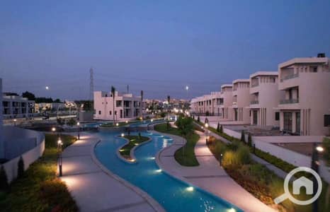 3 Bedroom Townhouse for Sale in Sheikh Zayed, Giza - WhatsApp Image 2024-11-10 at 3.22. 35 PM (1)_1400x900. jpg 3 Bedroom Townhouse for Sale in Sheikh Zayed, Giza - WhatsApp Image 2024-11-10 at 3.22. 35 PM (1)_1400x900. jpg