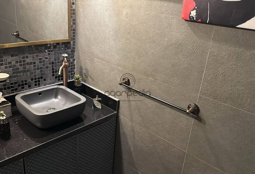 4 54d3ebd3-8b02-4e72-8923-39369ff25147. jpg