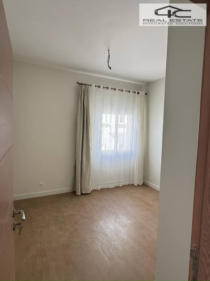 6 WhatsApp Image 2025-11-11 at 15.27. 04. jpeg