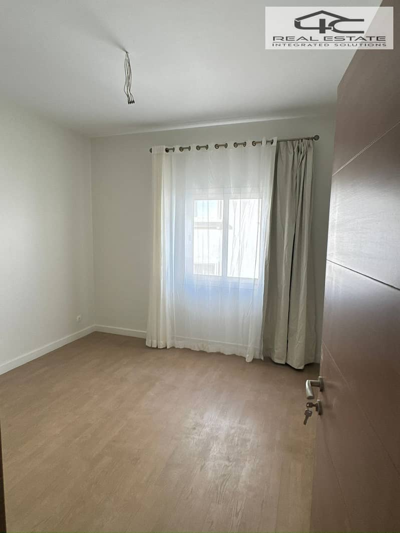 8 WhatsApp Image 2025-11-11 at 15.27. 03 (2). jpeg