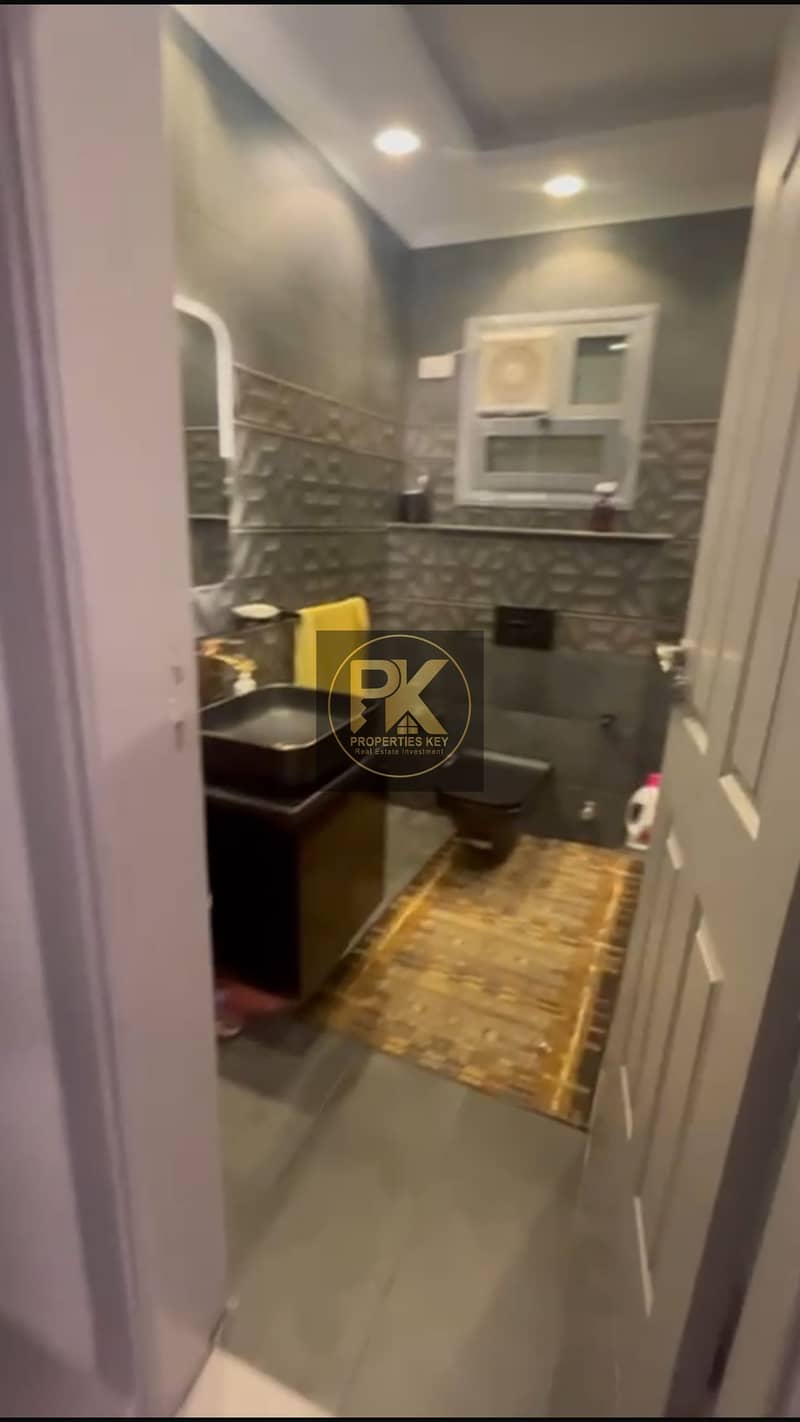 9 4332D103-75B6-403A-9EF6-98CF82E8C55E. png