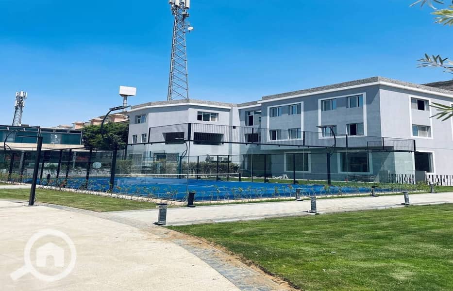 10 photo_5958719931937833205_y. jpg