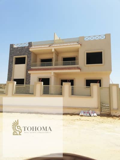 توين هاوس 8 غرف نوم للبيع في الشيخ زايد، الجيزة - 7a988aa8-d1a6-4954-b7c4-9bc493848821. jpg