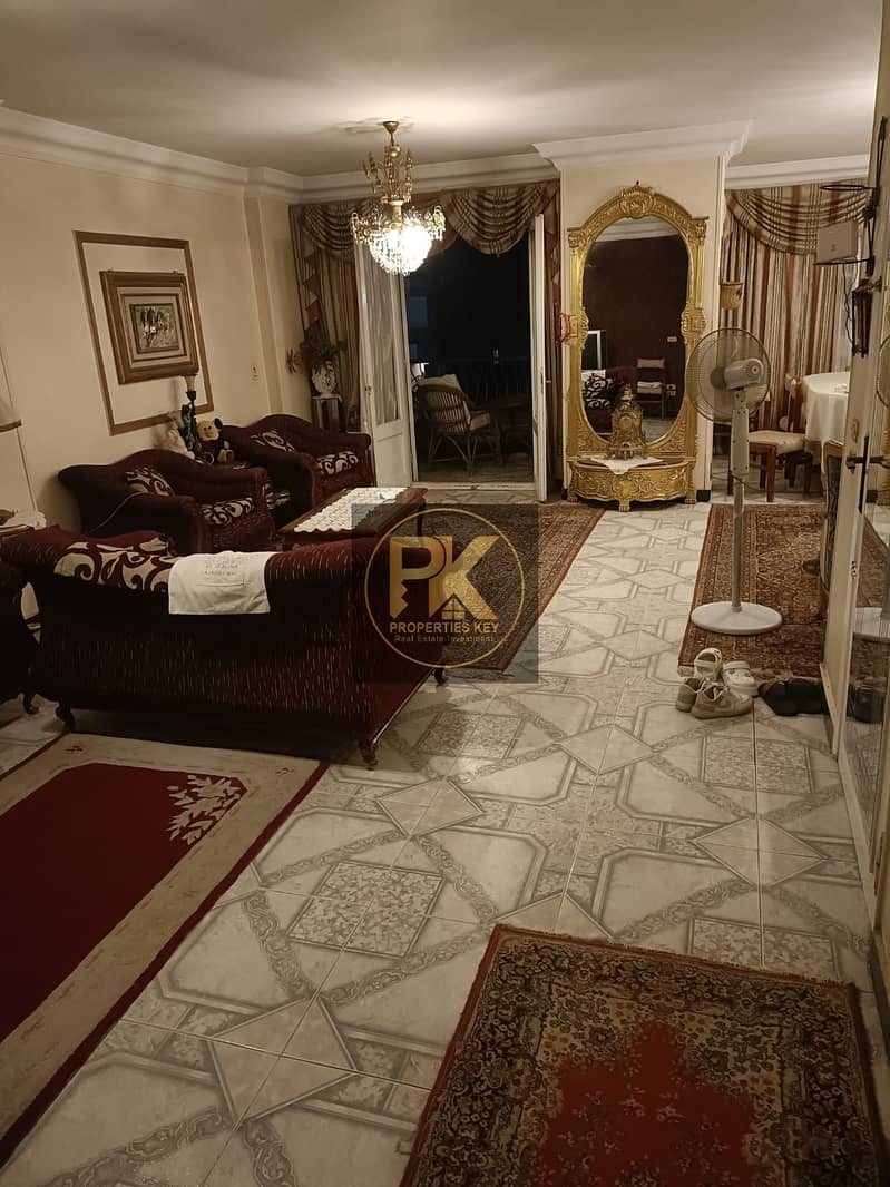 3 b7bdb769-18ed-42bf-852d-375625491b3f. jpg