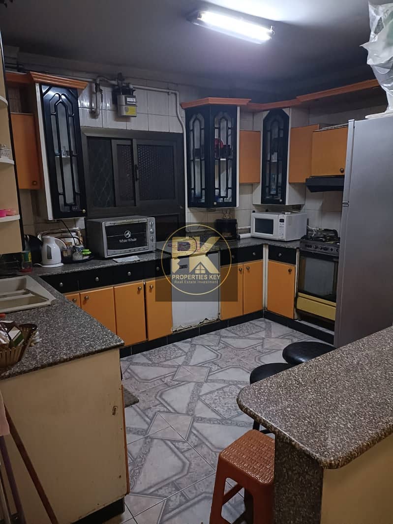 10 e5b344e5-e11a-440c-88b8-e46304755e57. jpg