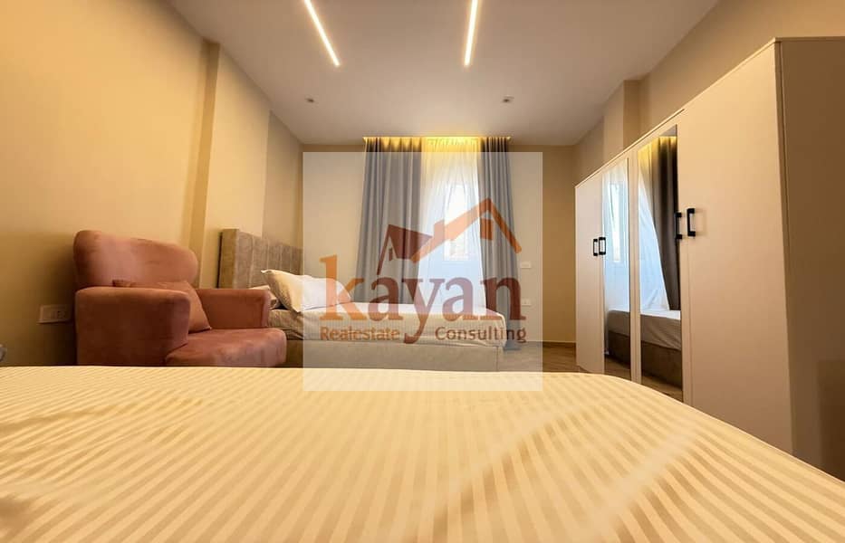 4 7c6aa333-ae52-47ab-afcd-789f1c92db1b. jpg