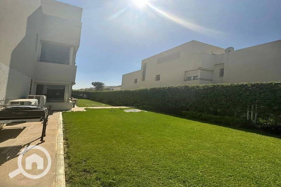 2 Background (3). png