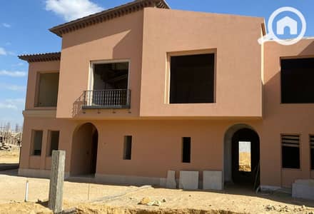 تاون هاوس 4 غرف نوم للبيع في الشيخ زايد، الجيزة - 13496646-18a3-4e46-b971-af16f5543ad0. jpg