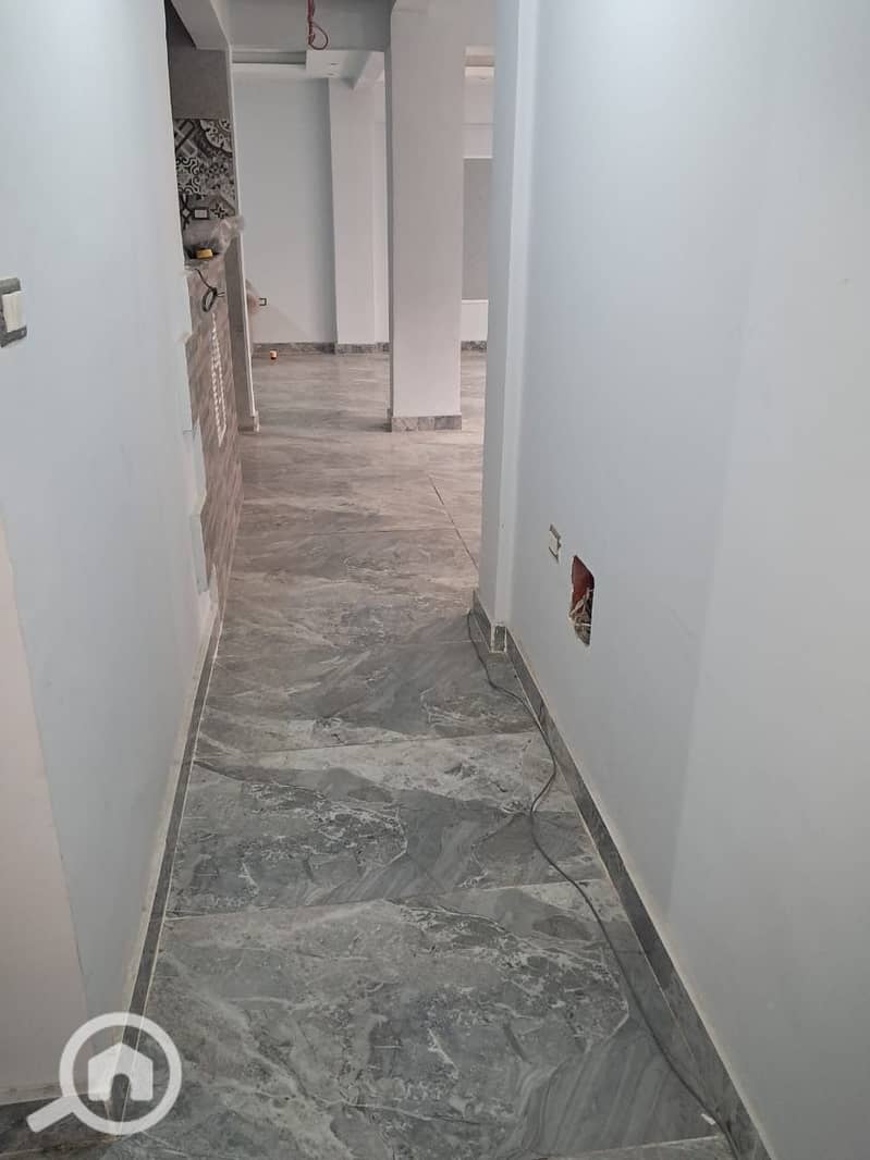 10 d94f5ea0-2796-445b-b36b-41531de7195d. jpeg