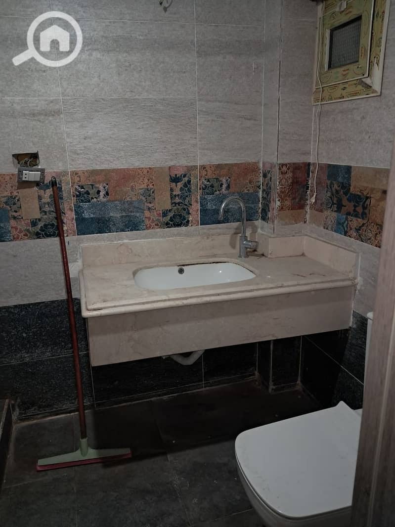 18 ee9de1e8-42d0-463a-a1d6-d3815a179e83. jpeg