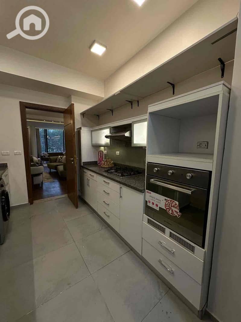 16 914fa2ef-0f40-48eb-895b-30d827020315. jpg