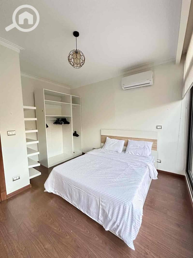 18 4f5ef94a-9281-471a-907a-a5f459bb5f2c. jpg