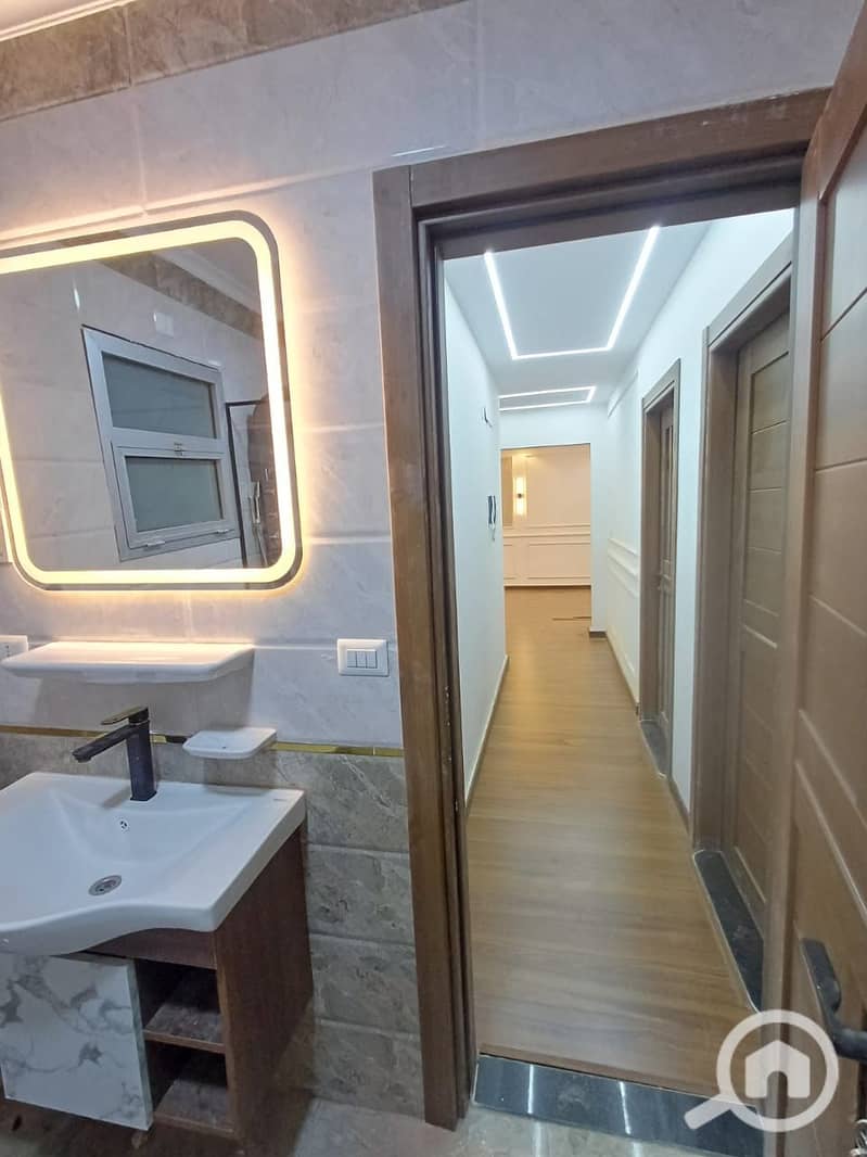 6 7d27edb8-9243-442e-95ce-653ec9d859a2. jpg