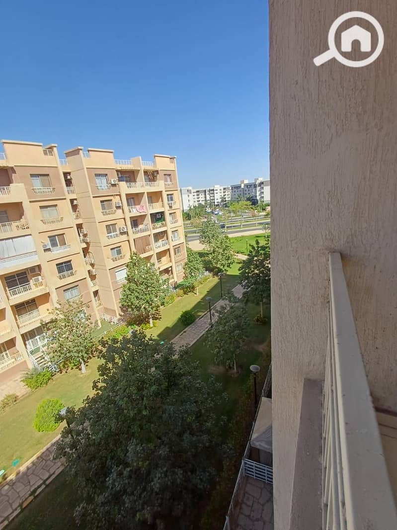 8 8ff00dfb-5a70-48fa-9ba5-3d32c8ca8027. jpg