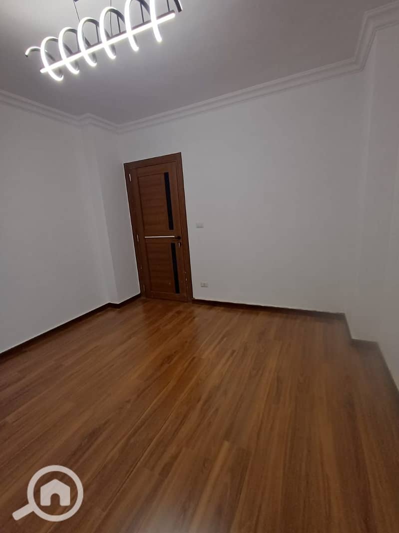 9 86a5c56c-7254-4005-8487-fcfcf2322dc0. jpg