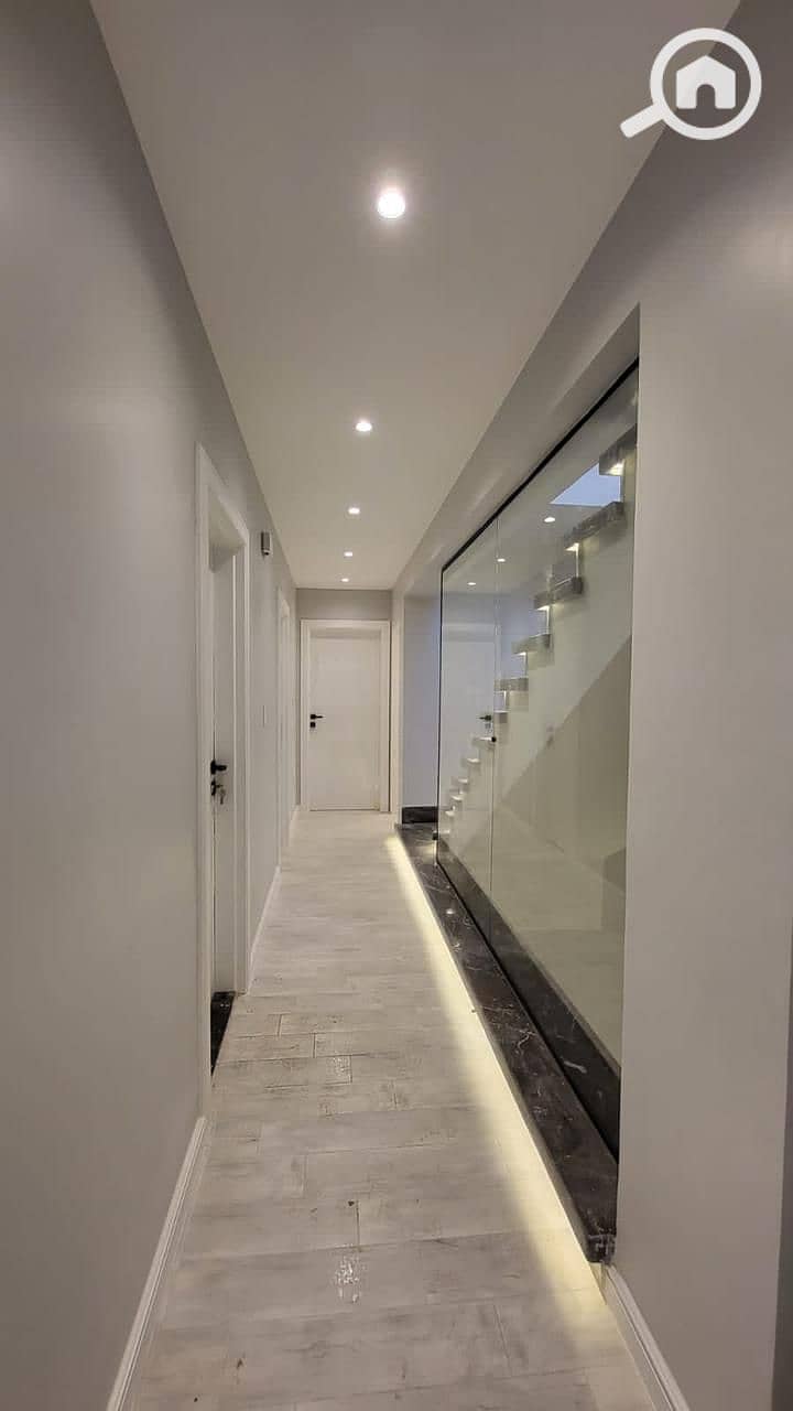 7 a8ef3383-0dcf-463a-982a-70e649bf7a6c. jpeg