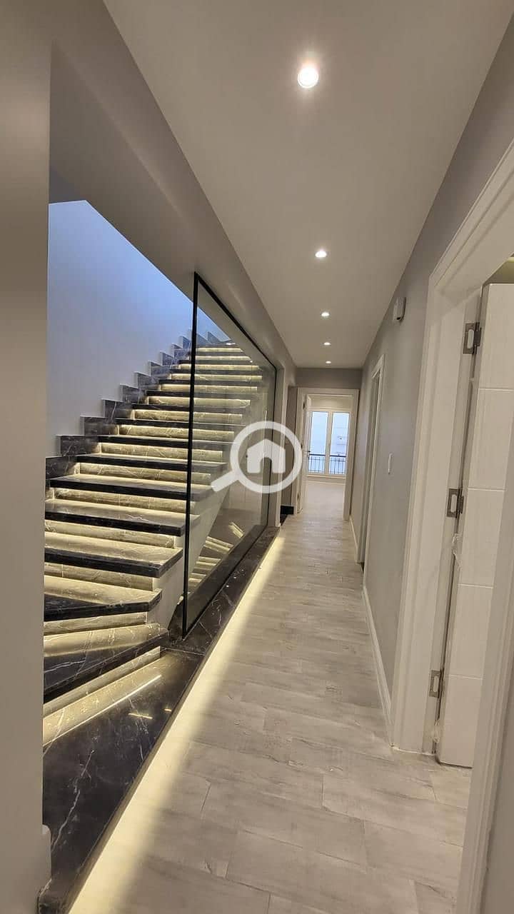 11 c9351e33-2544-4f49-9911-8c0e45dd331a. jpeg