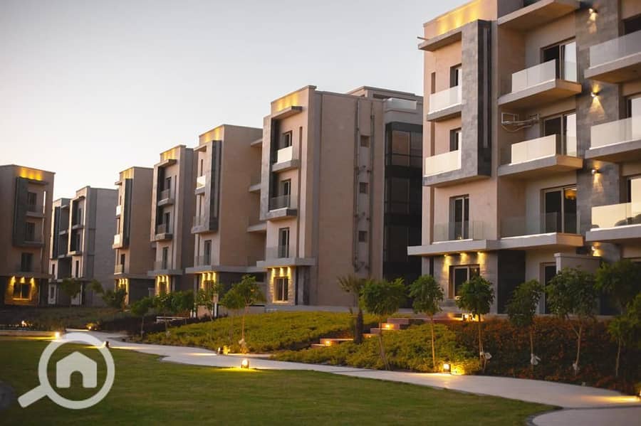 15 e603b151-dd94-4954-bd40-60a9d98aec35. jpg