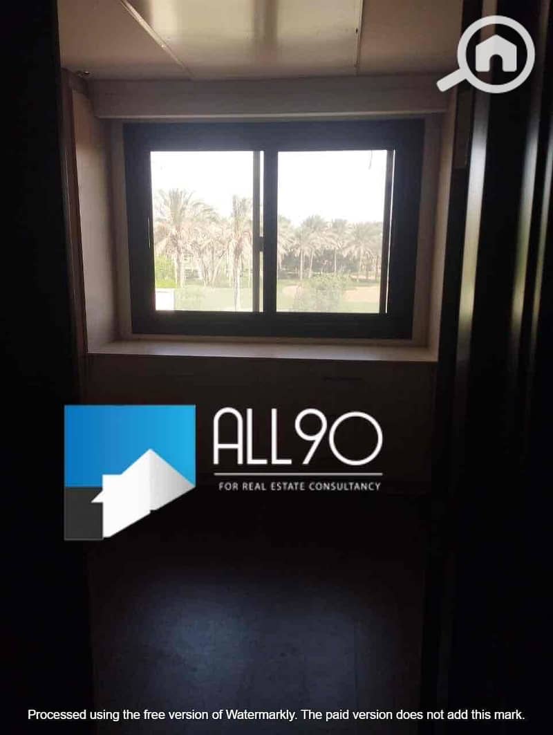 7 0b92a5b0-c915-4345-bbbe-c8c342fce000. jpg