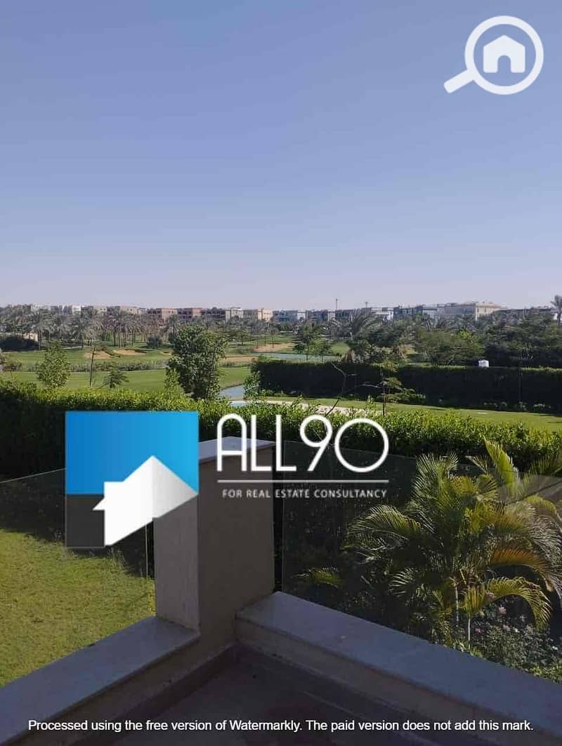 10 a46583a5-9b72-4586-8a67-2d8da7aeb9e4. jpg