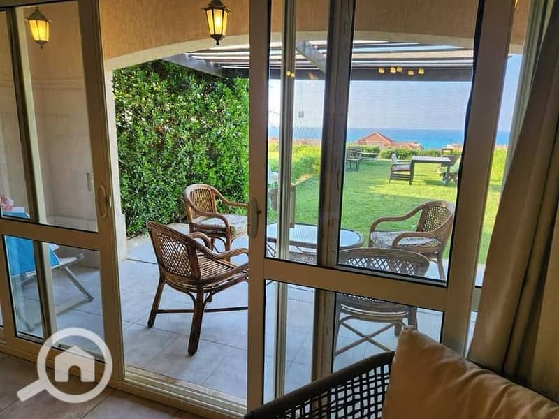 6 1c125f26-c924-471f-a657-f0e95dc61084. jpg