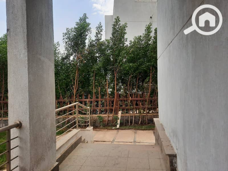 11 WhatsApp Image 2025-11-03 at 14.57. 25_132d32d8. jpg