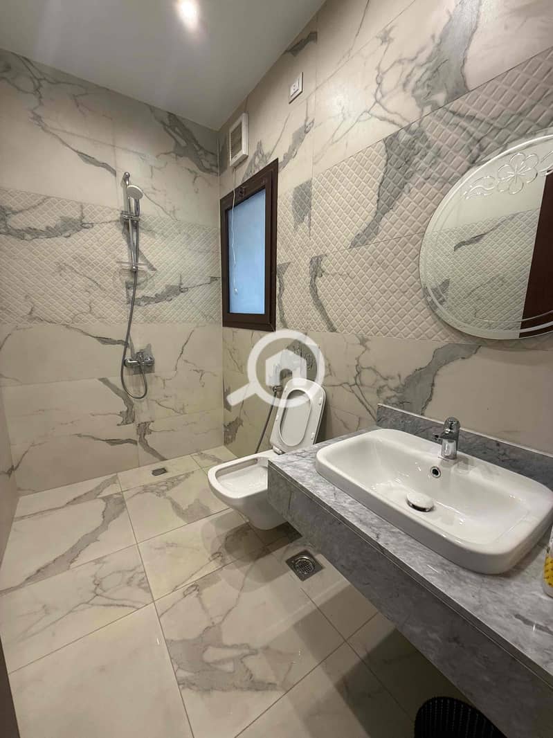 8 cd35b9ab-03f6-4d2c-9ee4-8efd9a3c2fc6. jpg