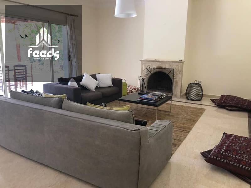 5 239e4237-ceb3-4823-87e8-fc1f56c5213f. jpg