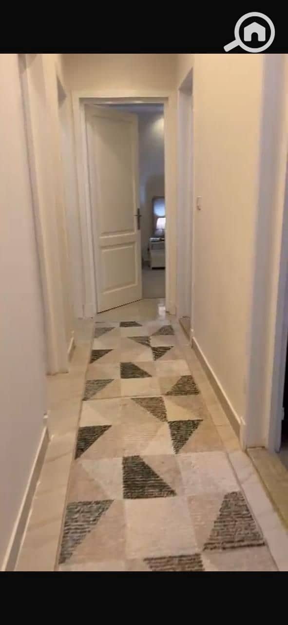 3 78cbf342-f811-46f1-bd2f-698f56e96400. jpg