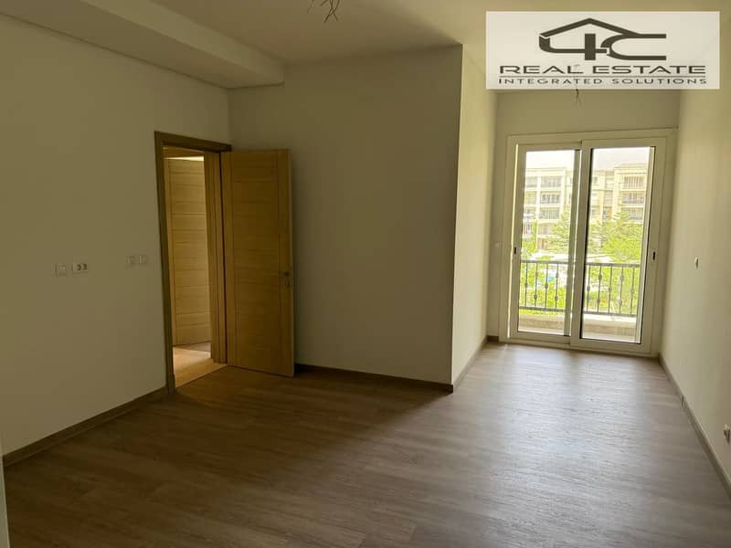 4 WhatsApp Image 2025-11-11 at 16.04. 52 (1). jpeg