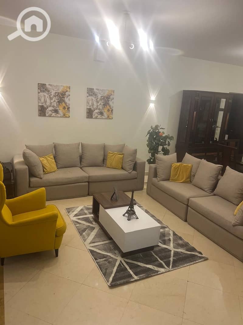 8 1aec4436-3119-45b5-bfb4-e6c73cb8262f. jpeg