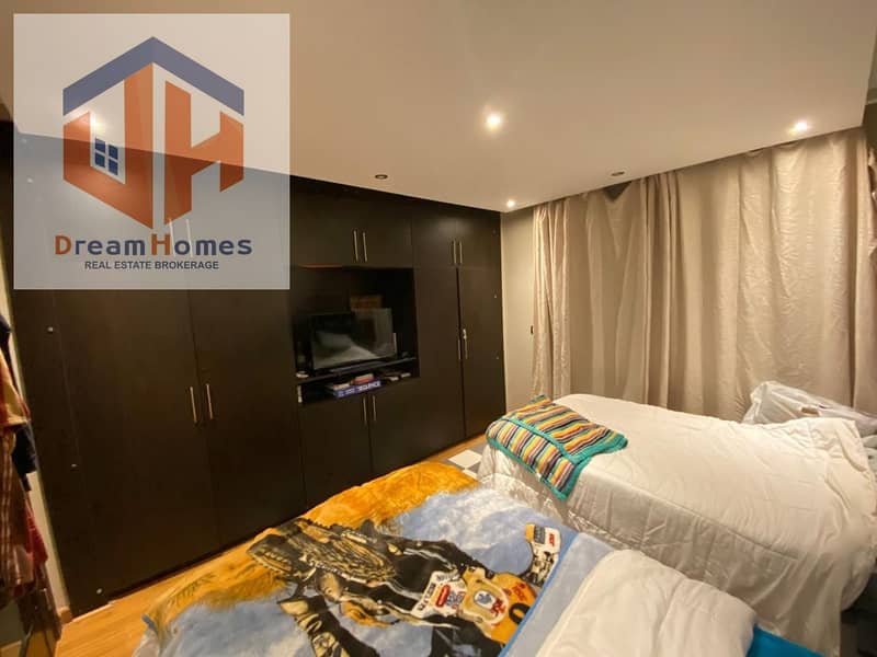 6 6ee8d988-fcf1-480f-b5f4-7238624287f7. jpg