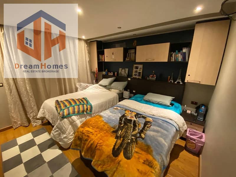 17 c85bd3e5-19c8-40f7-964f-55d34de78fb1. jpg