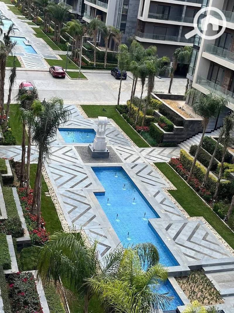 5 af4ddf7f-76f2-483d-8c3e-a35e9b7af1d1. jpg