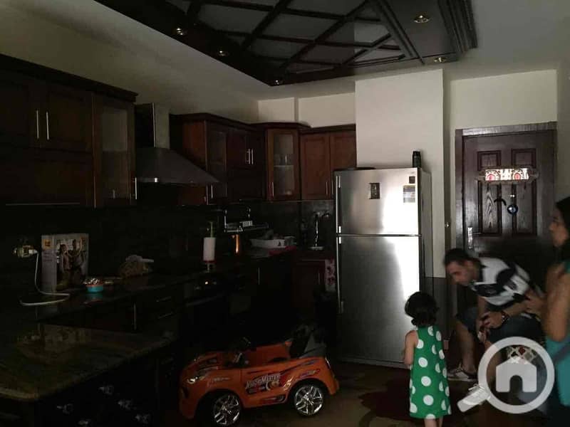 9 fc8c1541-17cd-4d21-9855-fb596ab9bd81. jpg